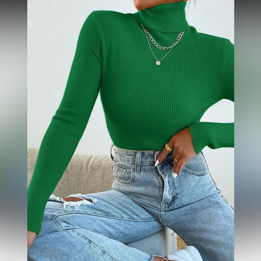 Ribbed Turtleneck Sweater - Green